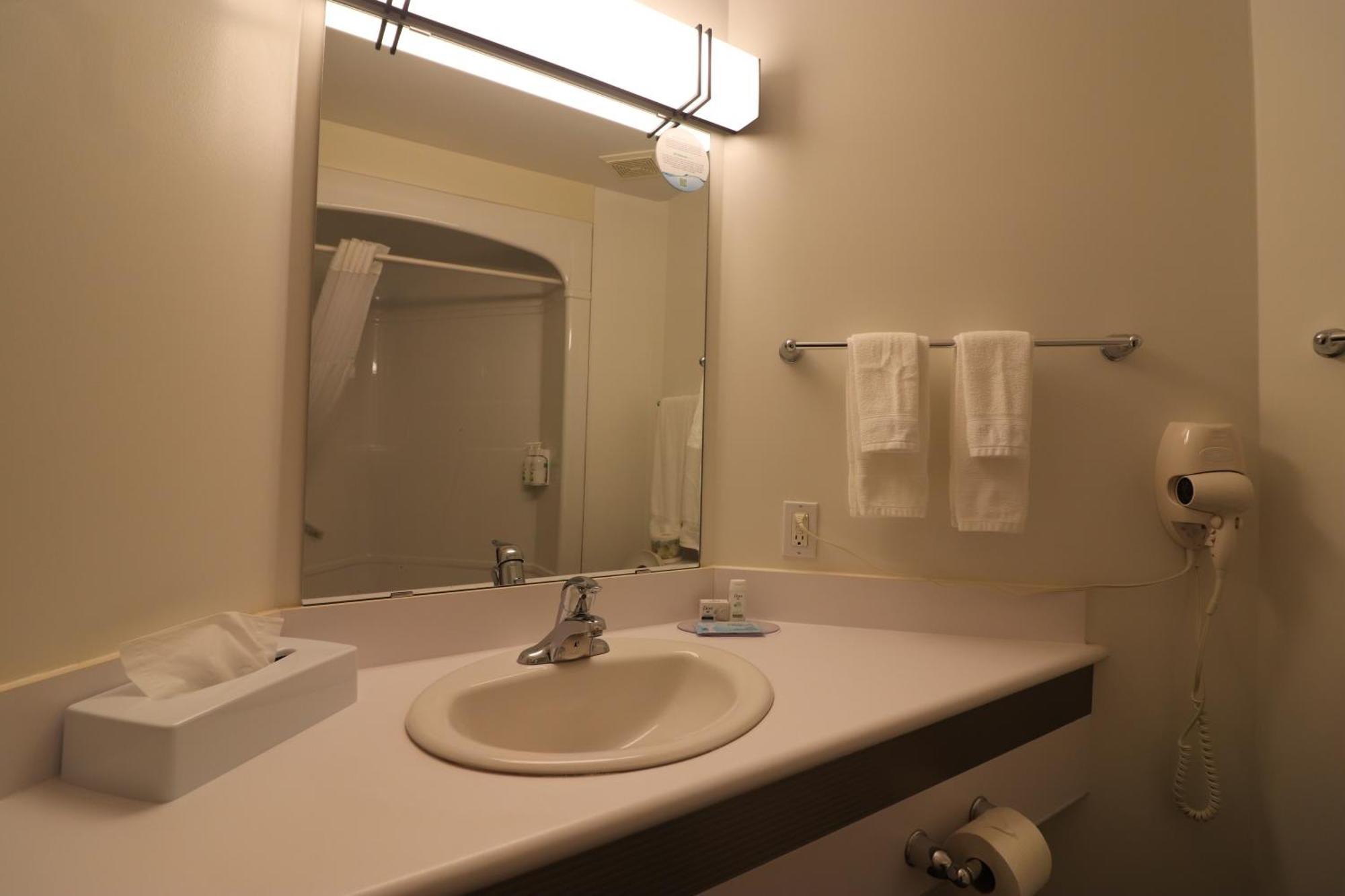 Days By Wyndham Hotel 2*