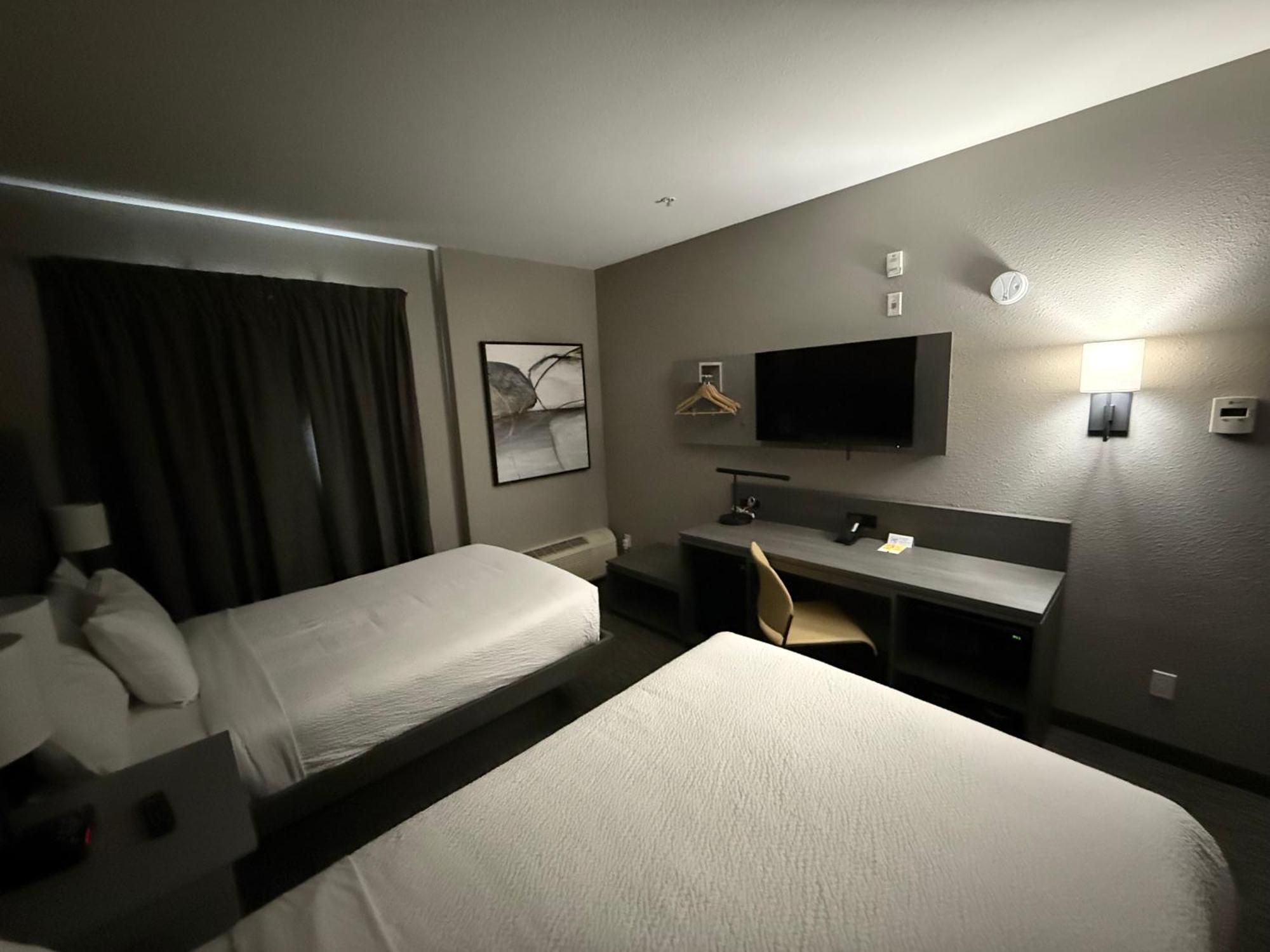Days By Wyndham 2* Stony Plain