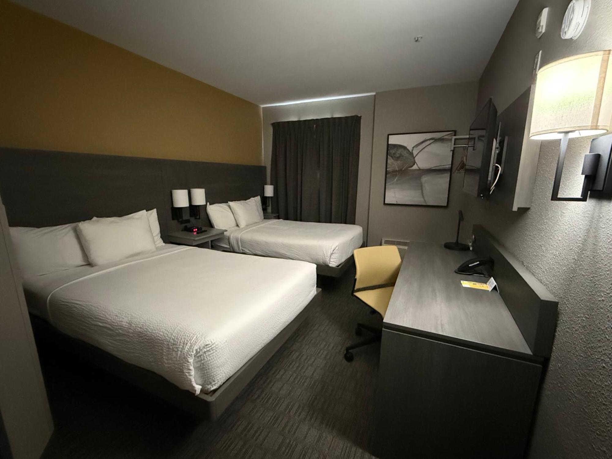 Days By Wyndham Hotel